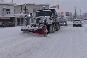 Snow%20plow%20Jan%201722_Content.jpg