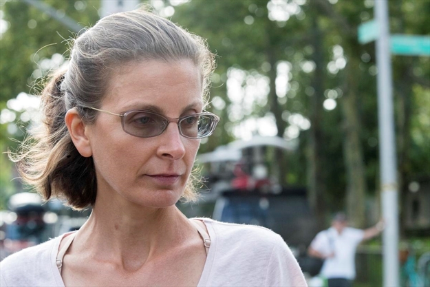 Clare Bronfman Seagrams Heiress Charged In Alleged Sex Cult Case