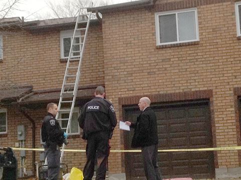 roof off falling dead man after falls barrie