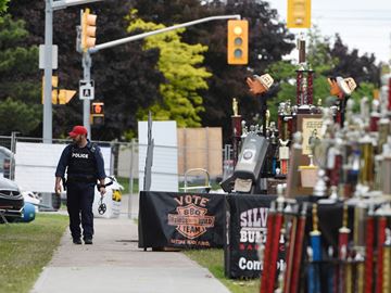 Durham Regional Police were investigating the scene after four people were shot near the Pickering Ribfest on Saturday night. Police said the shooting happened at about 11 p.m., as the event at Esplanade Park was wrapping up for the night. A 20-year-old Pickering man, a 30-year-old North York man, a 17-year-old boy from Ajax and a 16-year-old boy from Ajax were the victims. Injuries to all four victims was considered non-life threatening.