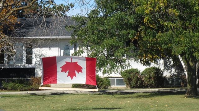 opinion-no-honour-in-flying-canadian-flag-upside-down