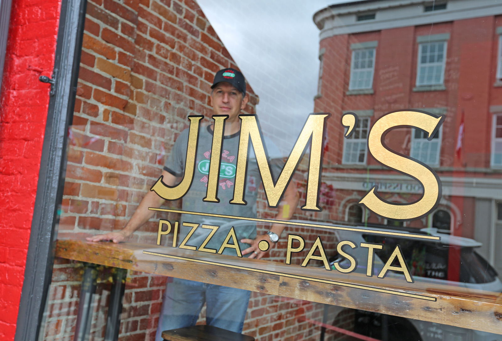 Jim’s Pizza and Pasta opens newly expanded location, patio in downtown