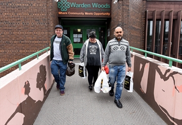 SC%20WardenWoodsFoodBank3_Content.jpg