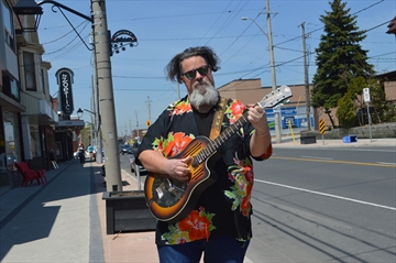 Alfie_Smith_sidewalk_sounds_May_9_18_Con