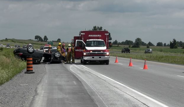 Hwy. 115 crash sends two to hospital | PHOTOS | DurhamRegion.com