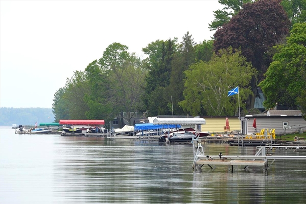 Kawartha Lakes mayor says he will not ask cottagers to stay home during