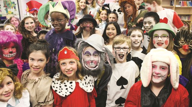 Code Promo Alice Garden Première Commande Corkery students wow in Wonderland production | OttawaCommunityNews.com
