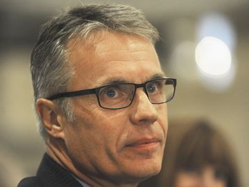 Burlington_Mayor_Rick_Goldring_headshot_