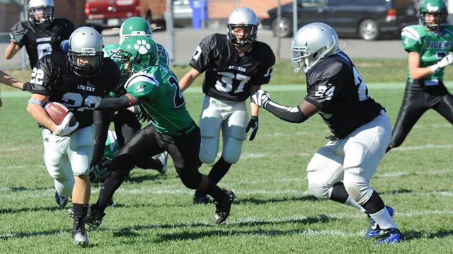 Oakville high school football preview: Aquinas sets sights on semis