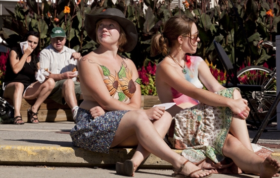 Spectators Outnumber Bare Breasted Women At Guelphs Top Freedom Day Of 