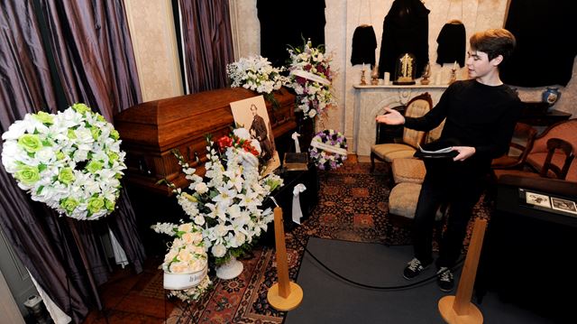 Re-enactment Offers Glimpse Of Victorian Funeral Rituals 