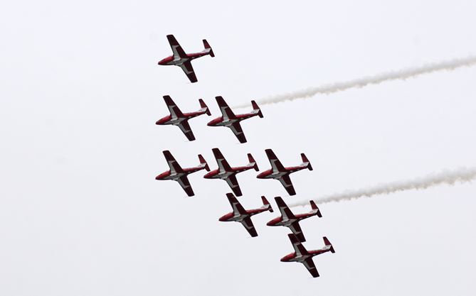 Canadian Forces Snowbirds Forced To Turn Back After Flying Over