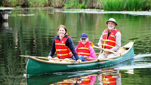 Paddling up Maskinonge