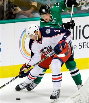 Bobrovsky stops 32 shots, Blue Jackets beat Stars 3-0