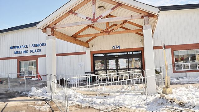 Newmarket's seniors meeting place has cracks | YorkRegion.com