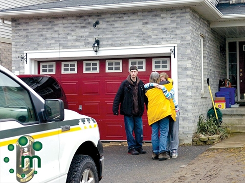 oshawa bylaw officers search exotic pet store owner s home oshawa bylaw officers search exotic pet store owner s home