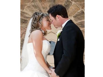 Top five reasons to host your wedding at a banquet hall