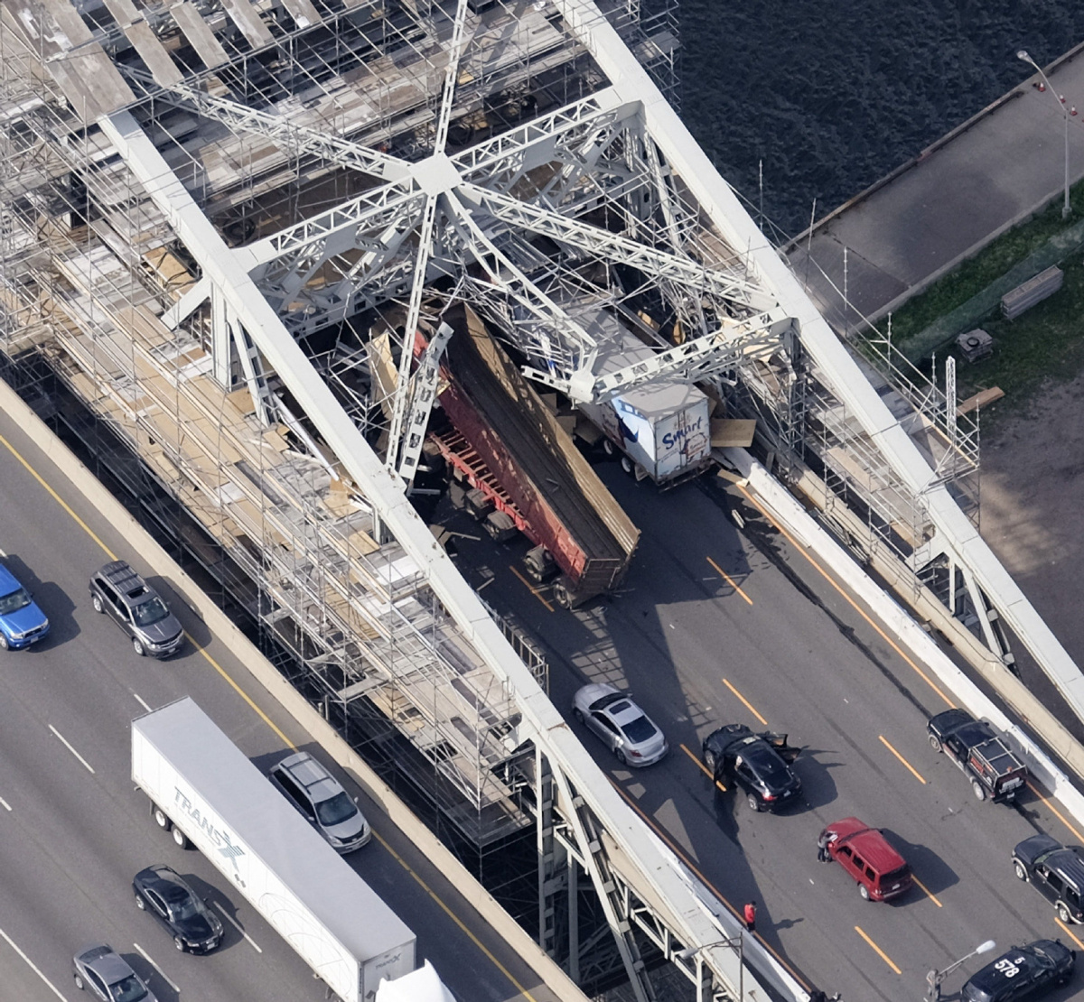 Burlington Skyway bridge closure 'unprecedented'