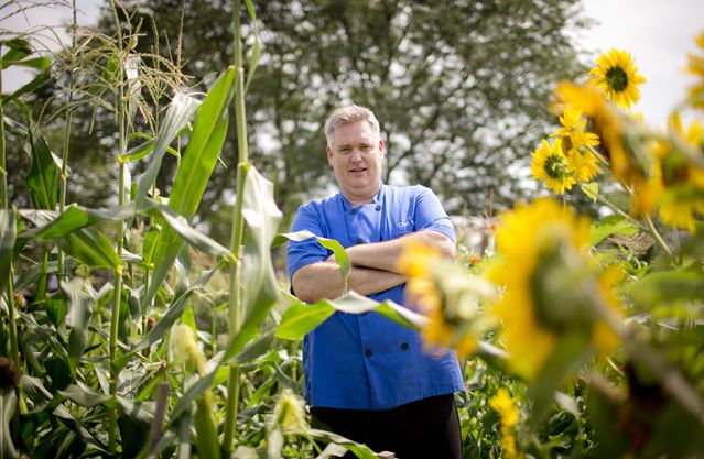 Top Toronto chefs pitch in to help Etobicoke high school culinary