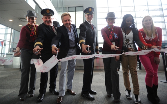 air-canada-rouge-hiring-hundreds-of-flight-attendants-as-it-expands